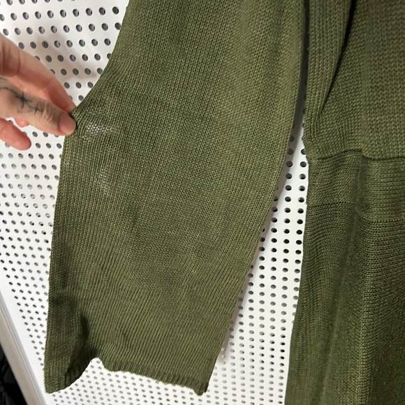 Cupshe Green Dolman Sleeve V-Neck Sweater Dress #59 - Picture 2 of 7